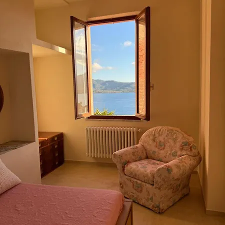 Cosmopoli - La Stella * بورتوفيرّايو