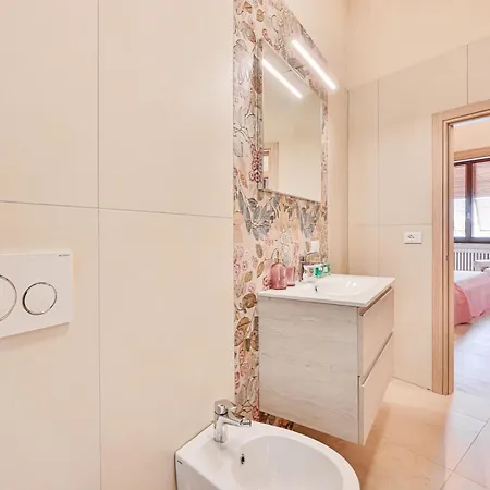 Cosmopoli - La Stella بورتوفيرّايو